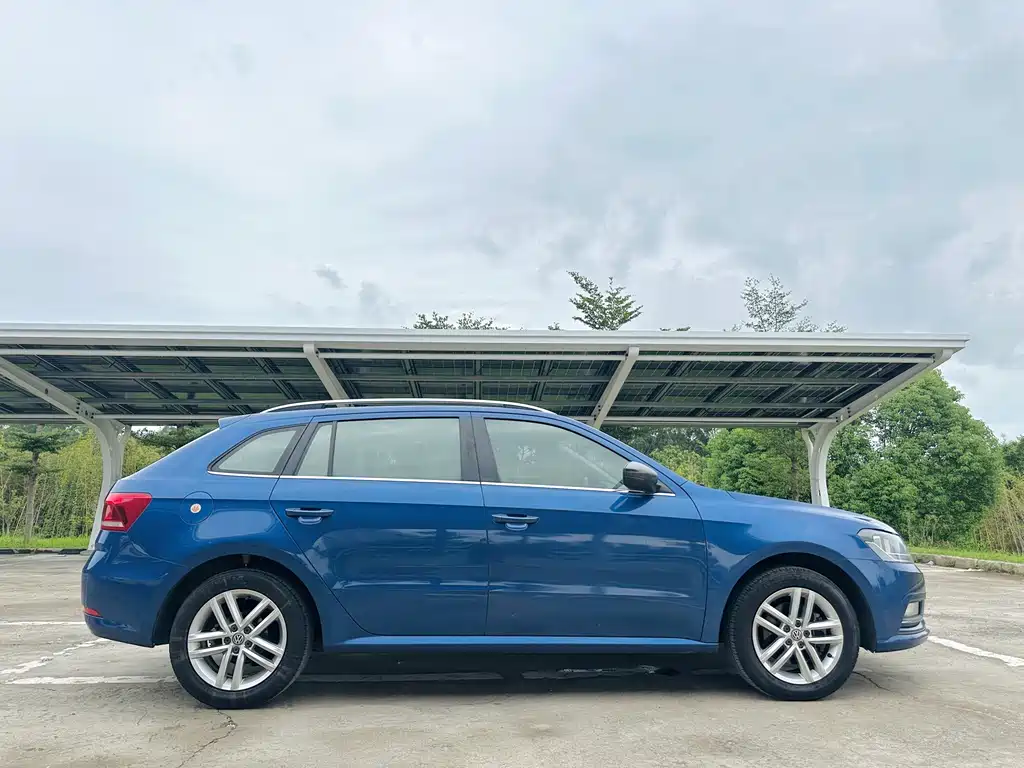 Volkswagen Gran Lavida 2015