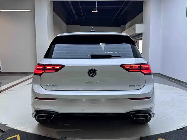Volkswagen Golf 2022