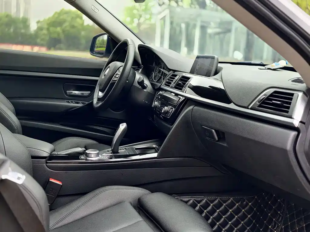 BMW 3 Series GT 2018 — фото 14