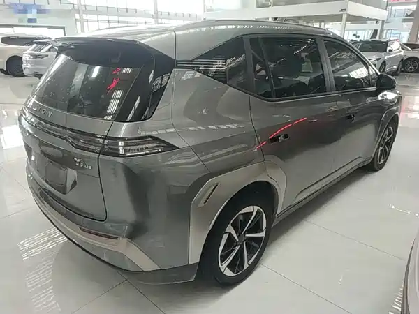 Aion Y 2023