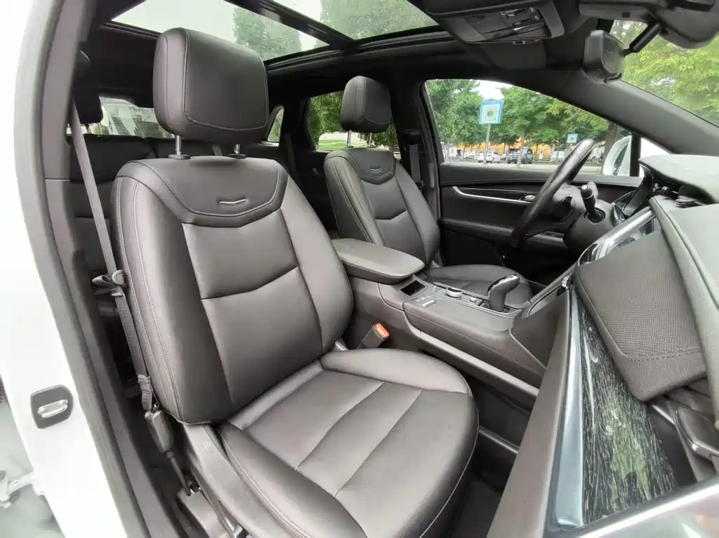 Cadillac XT5 2022 — фото 12
