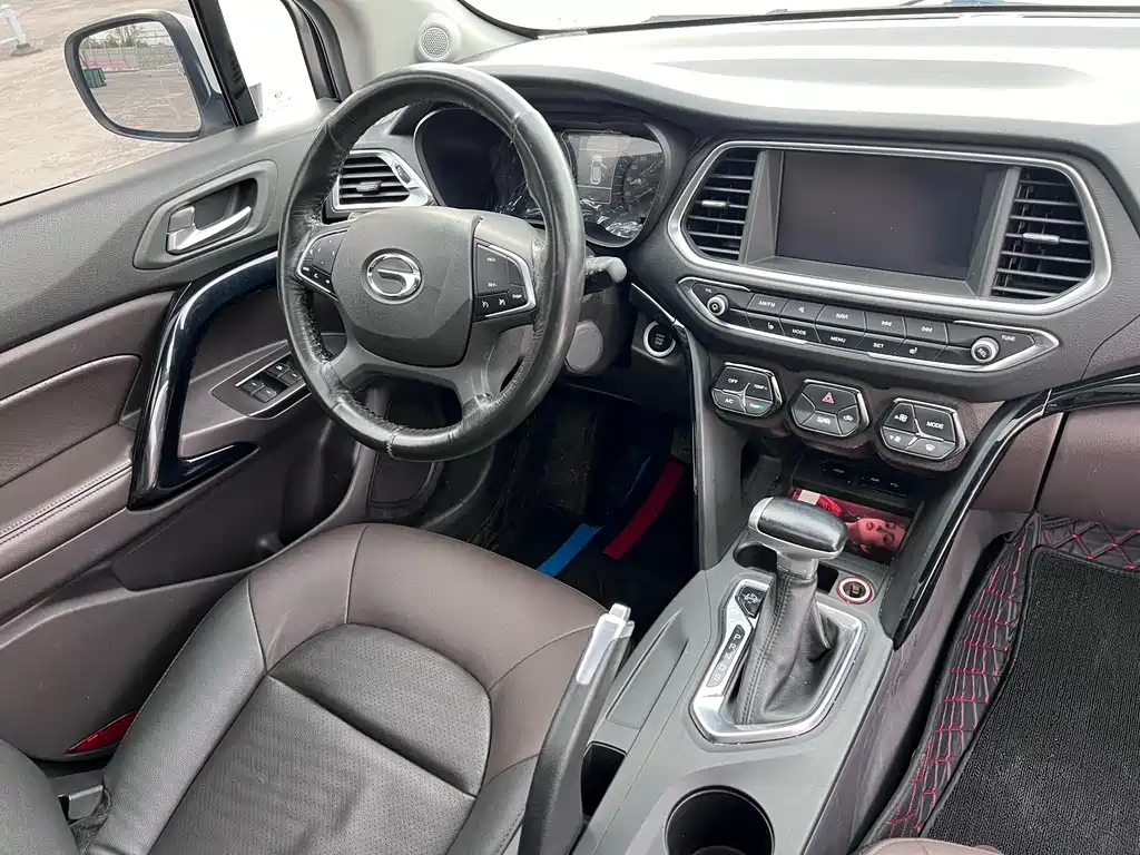 GAC Motor Trumpchi GS4 2016 — фото 13