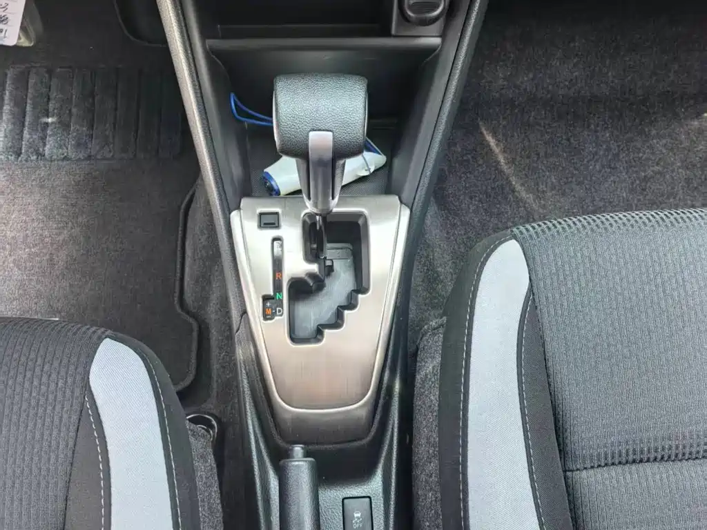 Toyota Yaris L 2021