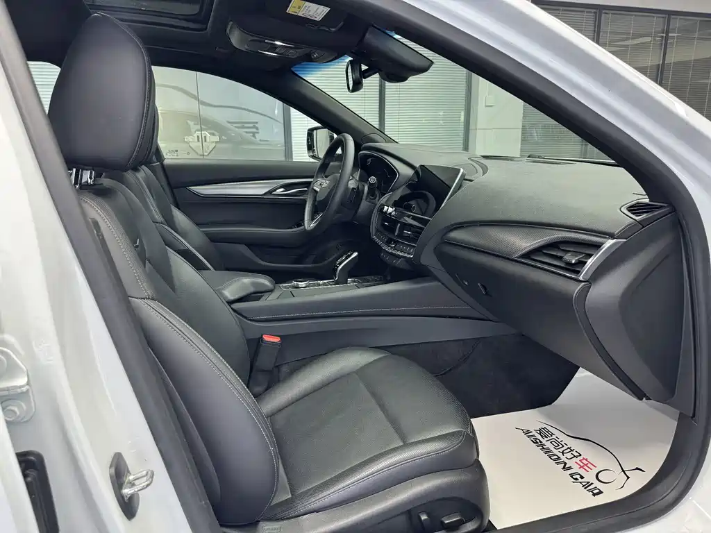 Cadillac CT5 2020 — фото 10