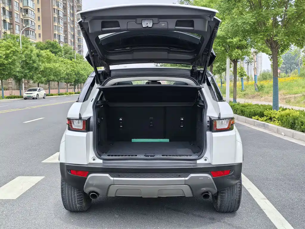 Land Rover Evoque 2018 — фото 12