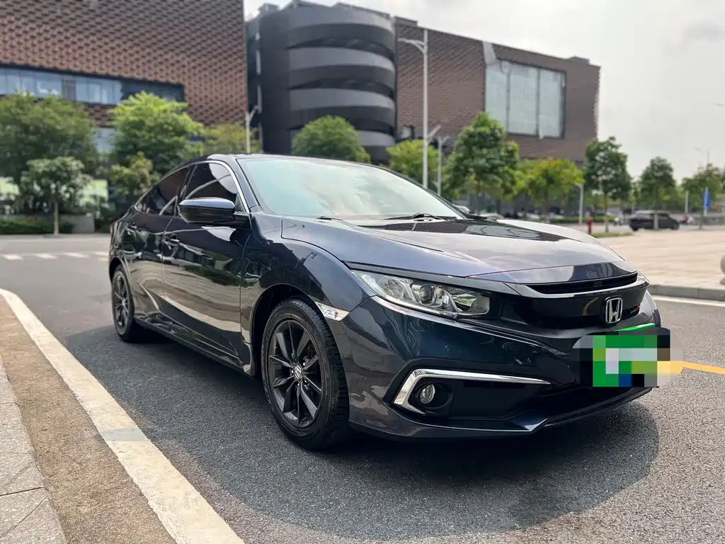 Honda Civic 2020 — фото 11