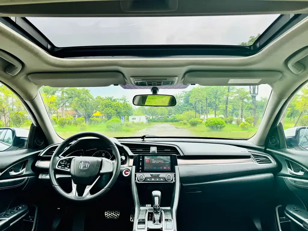 Honda Civic 2020 — фото 10