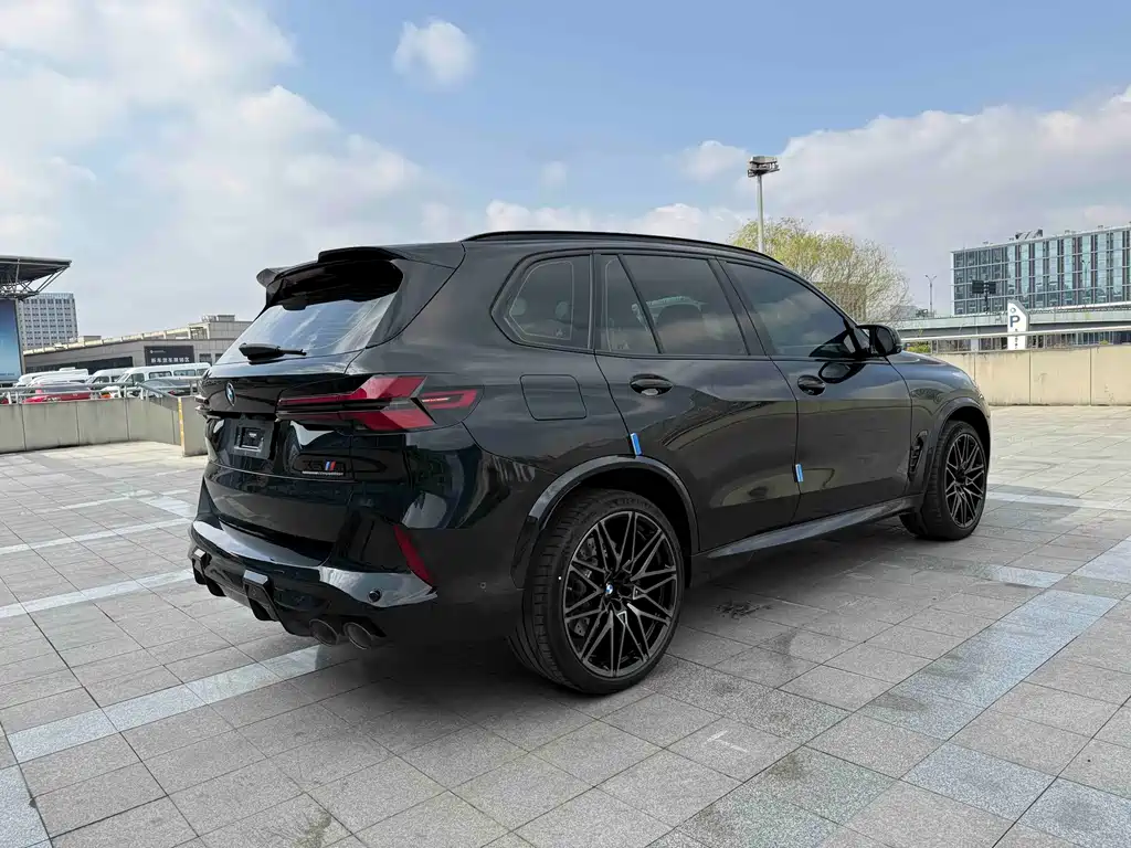 BMW X5 M 2023 — фото 22