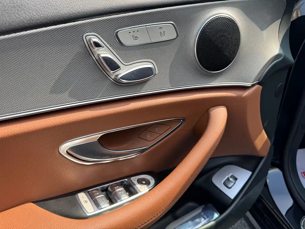 Mercedes-Benz E-Class 2018 — фото 13