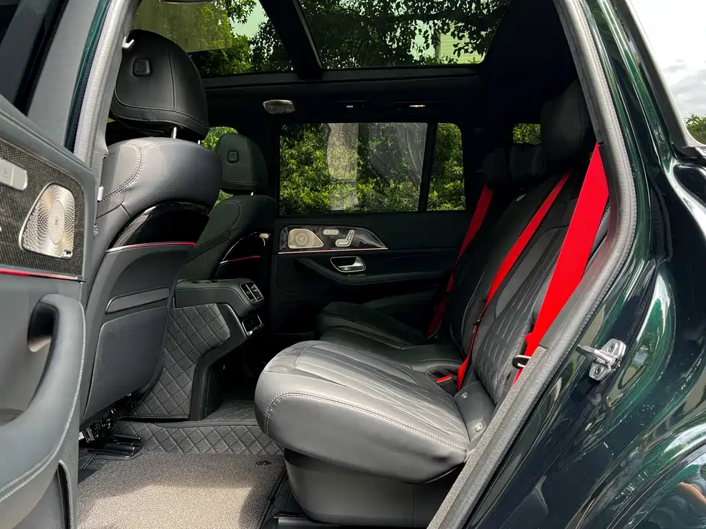 Mercedes-Benz GLS AMG 2024 — фото 12