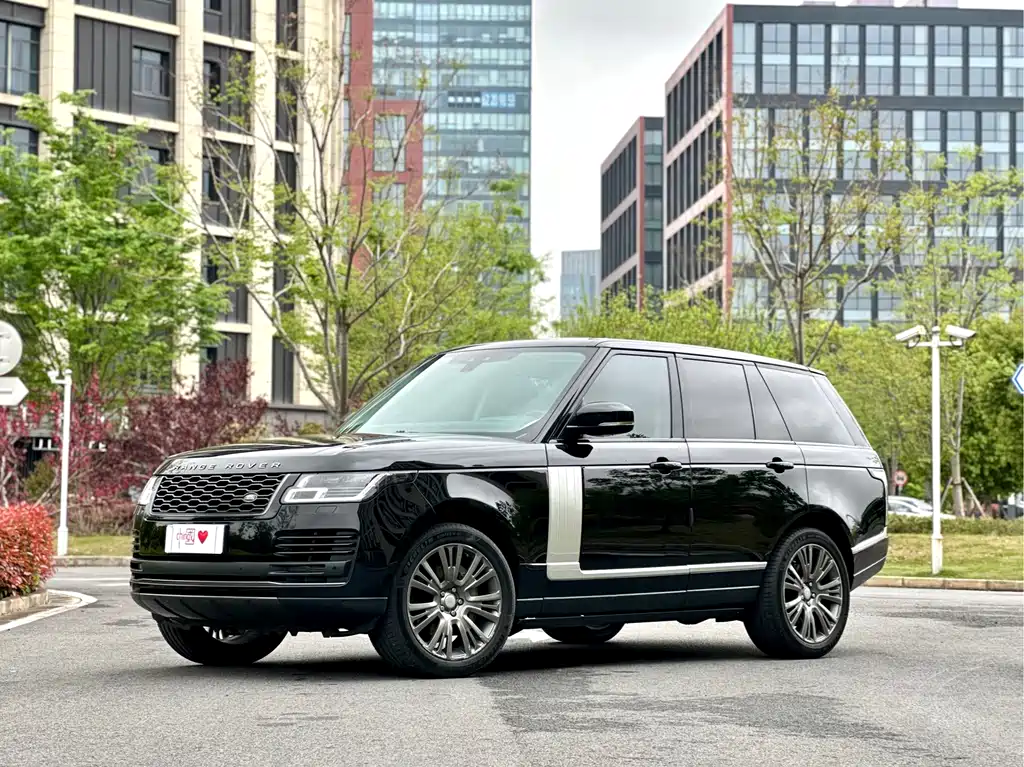 Land Rover Range Rover 2019 — фото 1