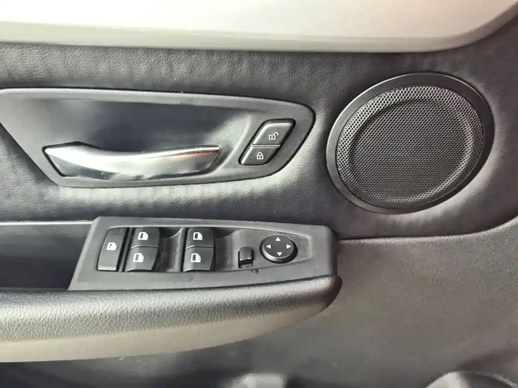 BMW 2 Series Station Wagon 2016 — фото 11
