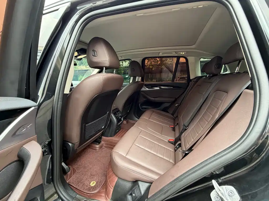 BMW X3 2020 — фото 11