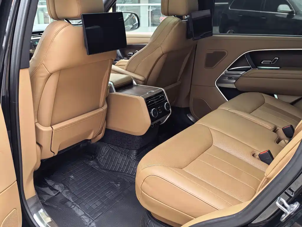 Land Rover Range Rover 2022 — фото 16