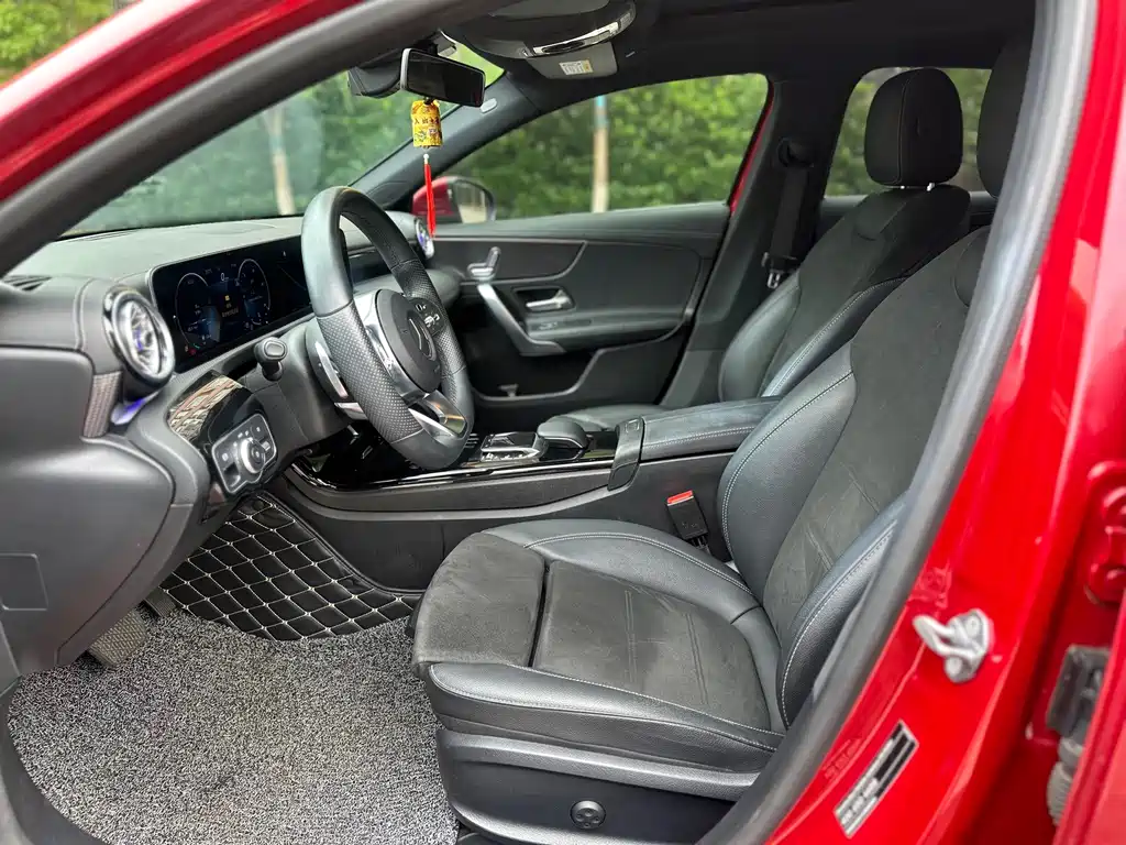 Mercedes-Benz A-Class 2020 — фото 8