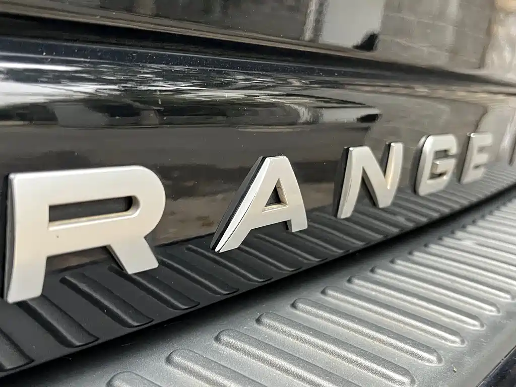 Land Rover Sport 2011 — фото 9