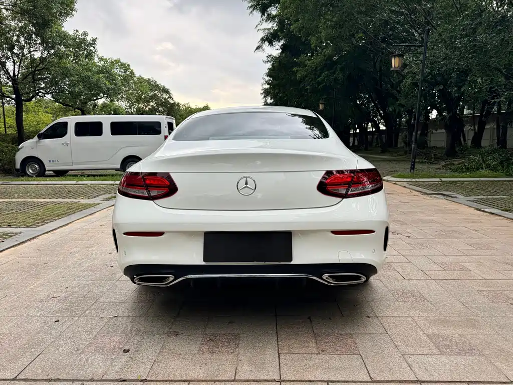Mercedes-Benz C-Class 2021