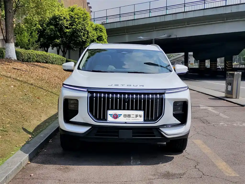 Jetour X90 C-DM 2025 — фото 2