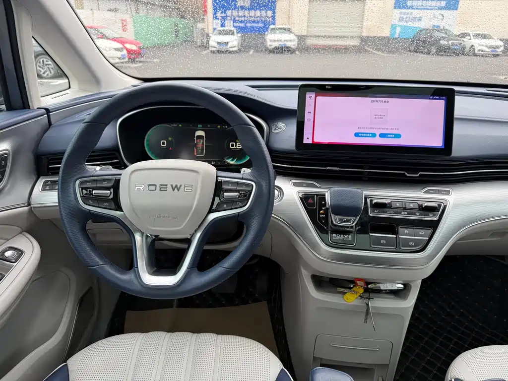Roewe iMAX8 2021 — фото 10
