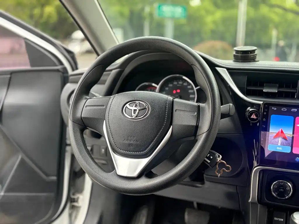 Toyota Corolla 2019 — фото 9