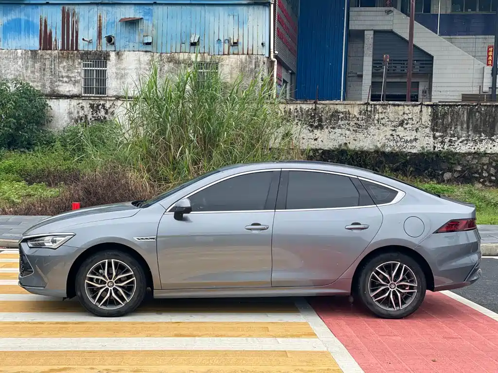 BYD Qin PLUS 2021 — фото 15