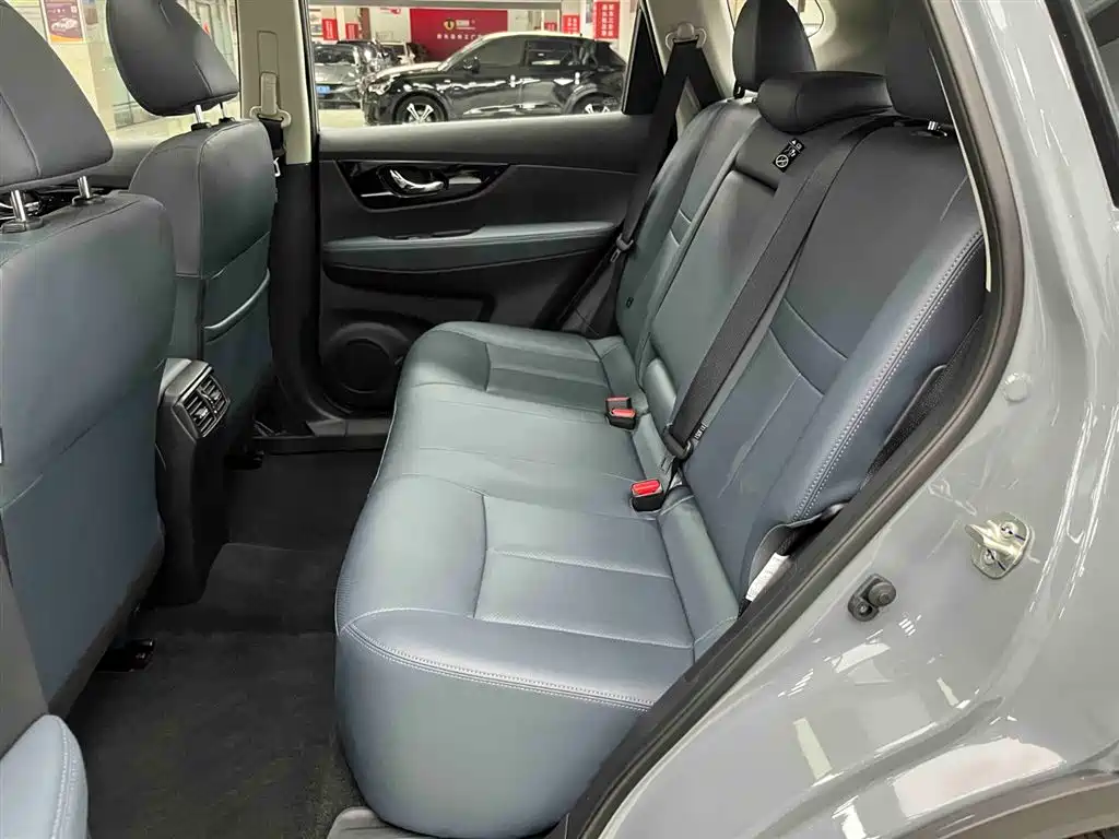 Nissan X-Trail 2025 — фото 15