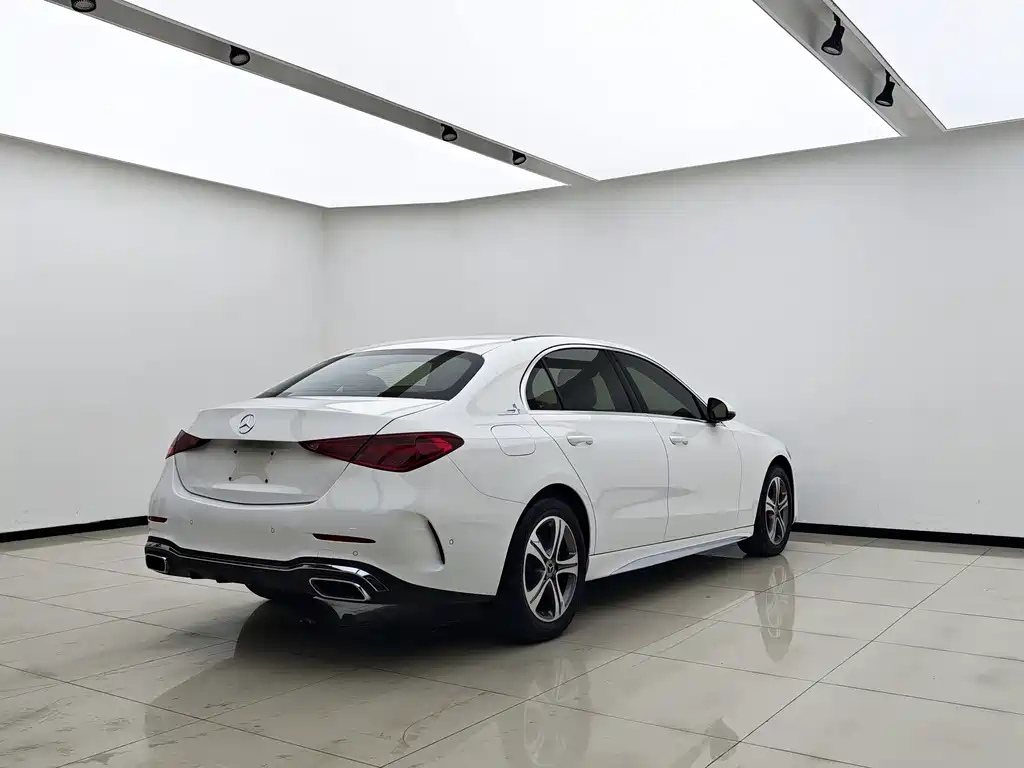 Mercedes-Benz C-Class 2022 — фото 9