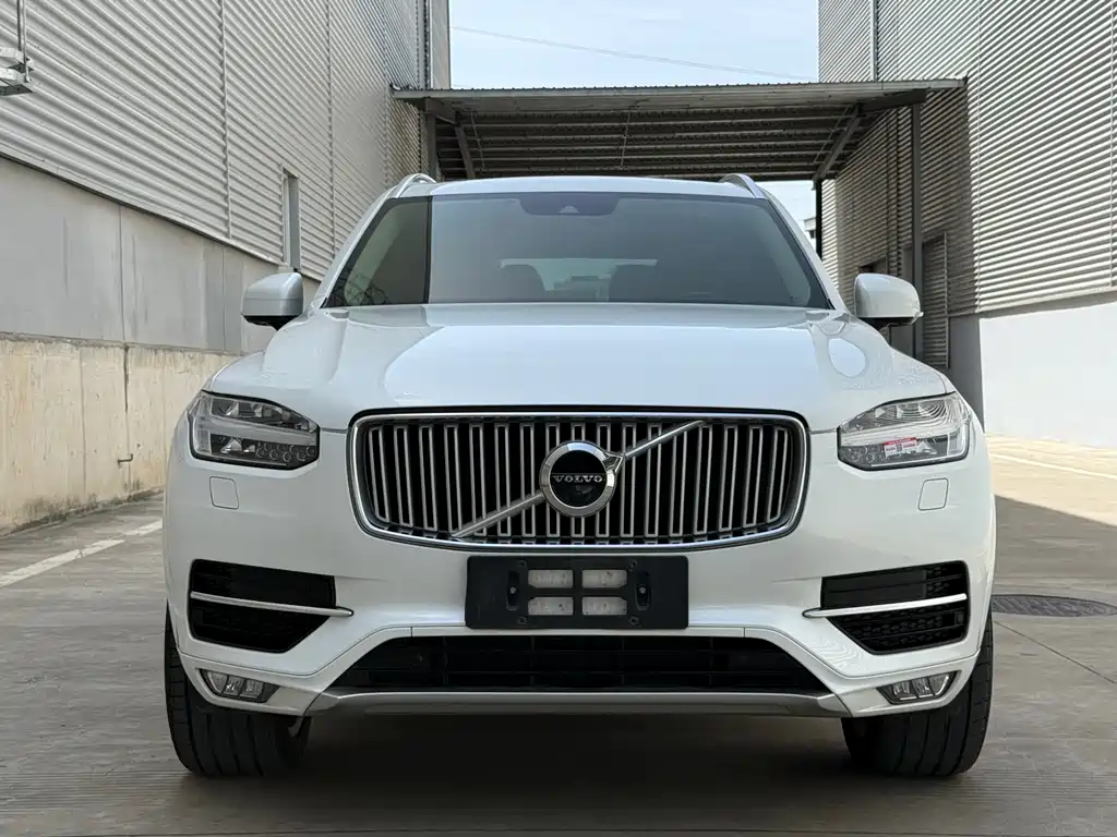 Volvo XC90 2017 — фото 2