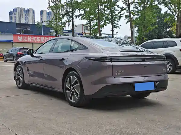 Exeed ES 2025
