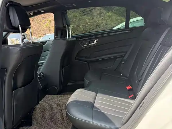Mercedes-Benz E-Class 2014