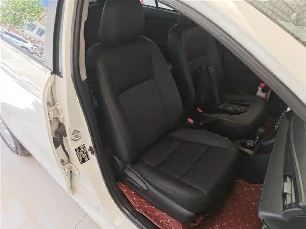 Toyota Vios 2017 — фото 25