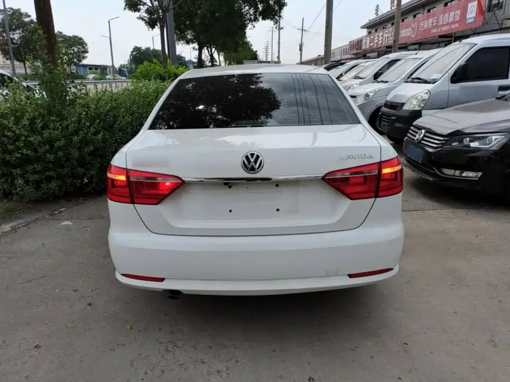 Volkswagen Lavida 2016