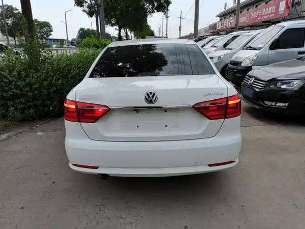 Volkswagen Lavida 2016