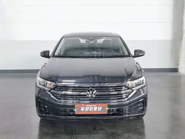Volkswagen Sagitar 2022
