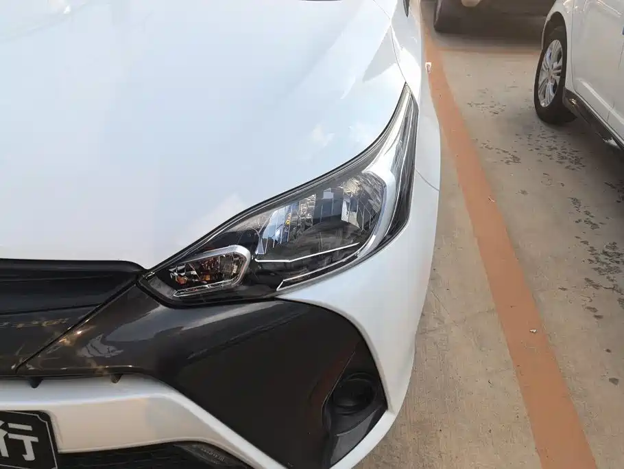 Toyota Yaris L 2019