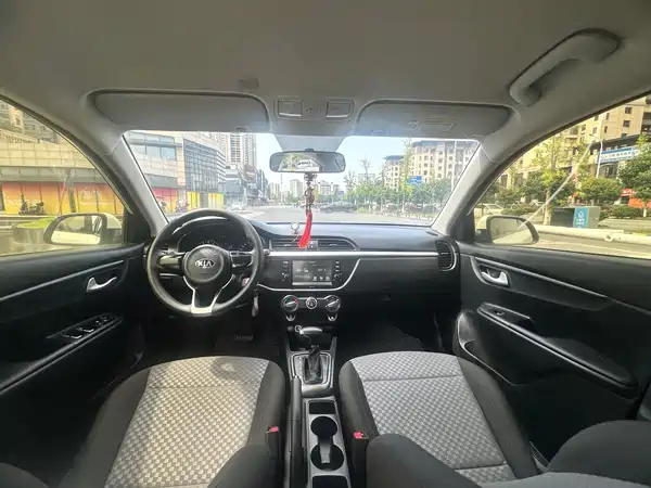Kia K2 2017