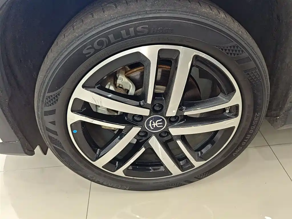 BYD L DM-i 2024 — фото 23