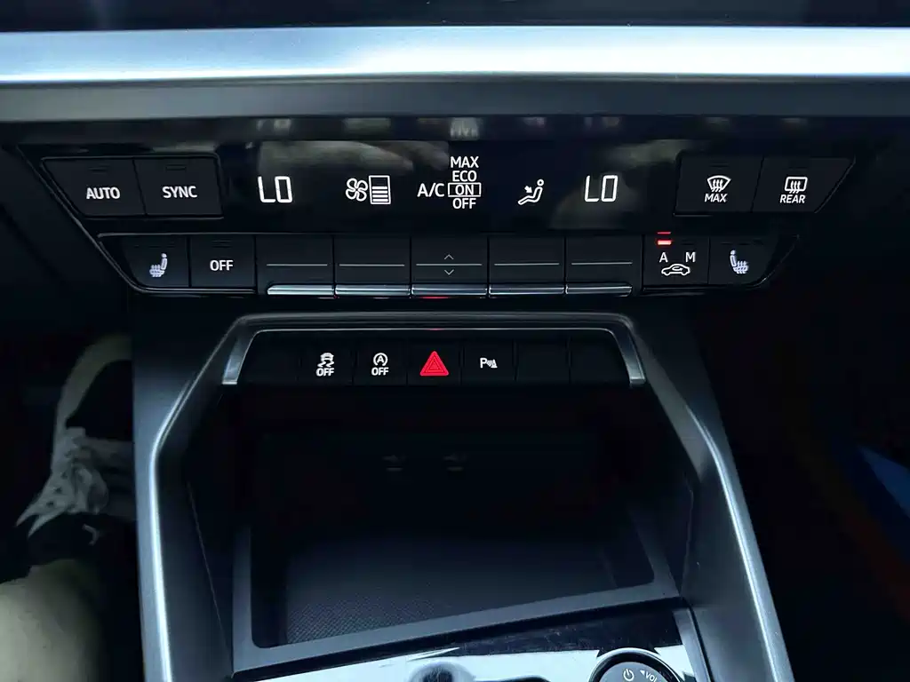 Audi A3 2022 — фото 14