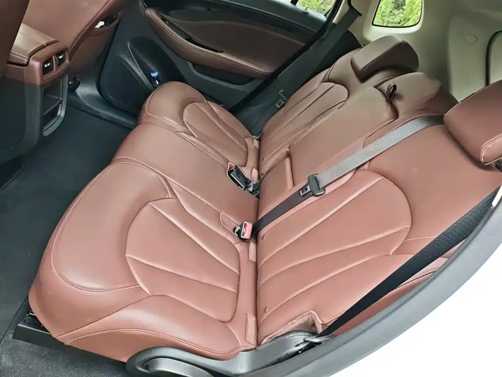 Buick Envision Plus 2018 — фото 15