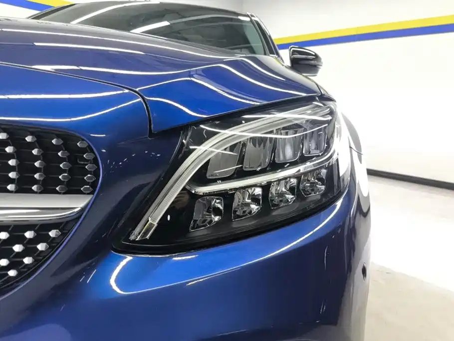 Mercedes-Benz C-Class 2021