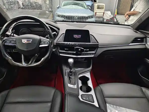 Cadillac CT4 2022