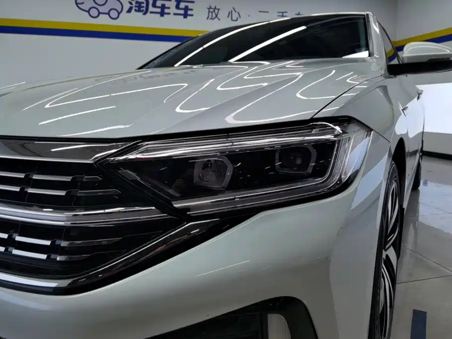 Volkswagen Sagitar 2023