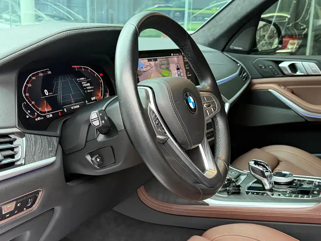BMW X7 2021 — фото 13