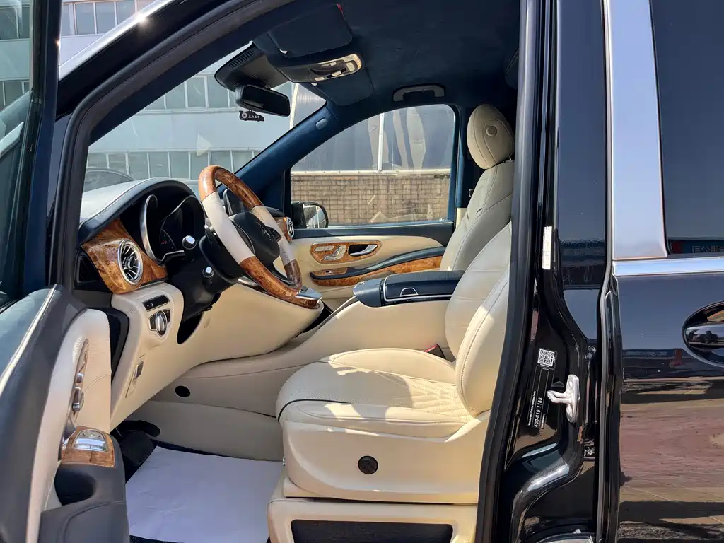 Mercedes-Benz V-Class 2021