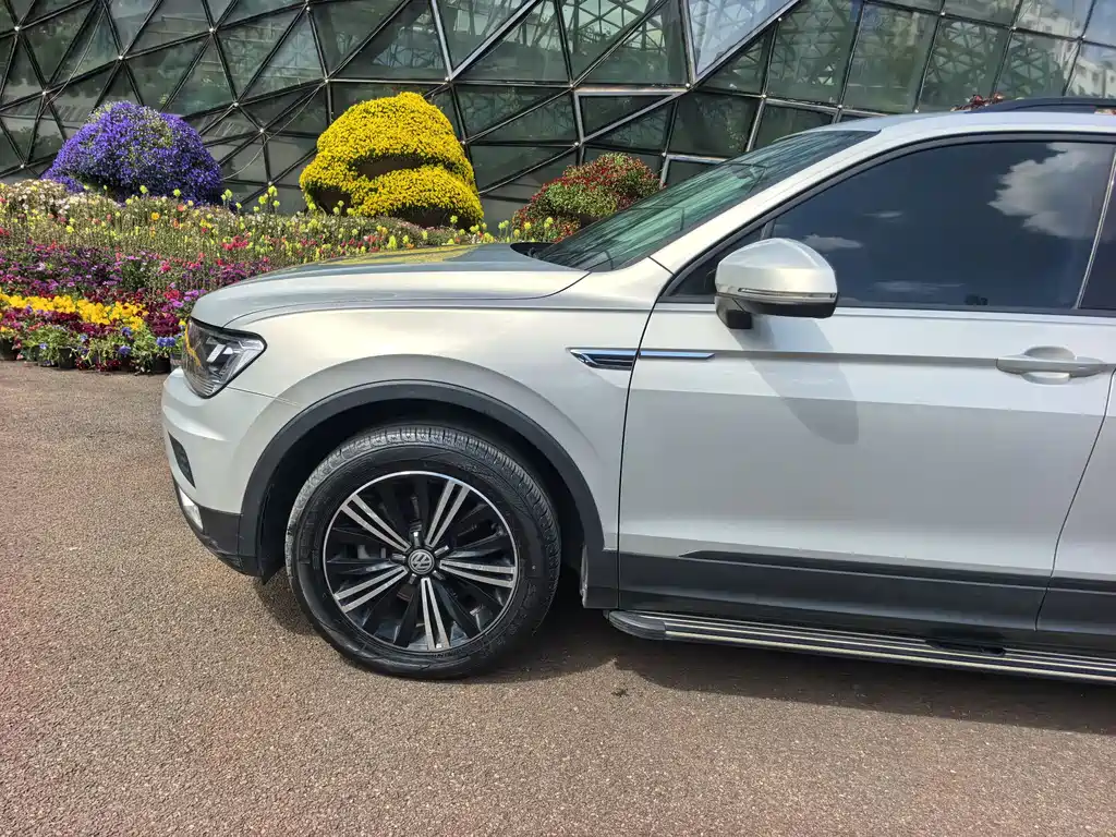 Volkswagen Tiguan L 2019