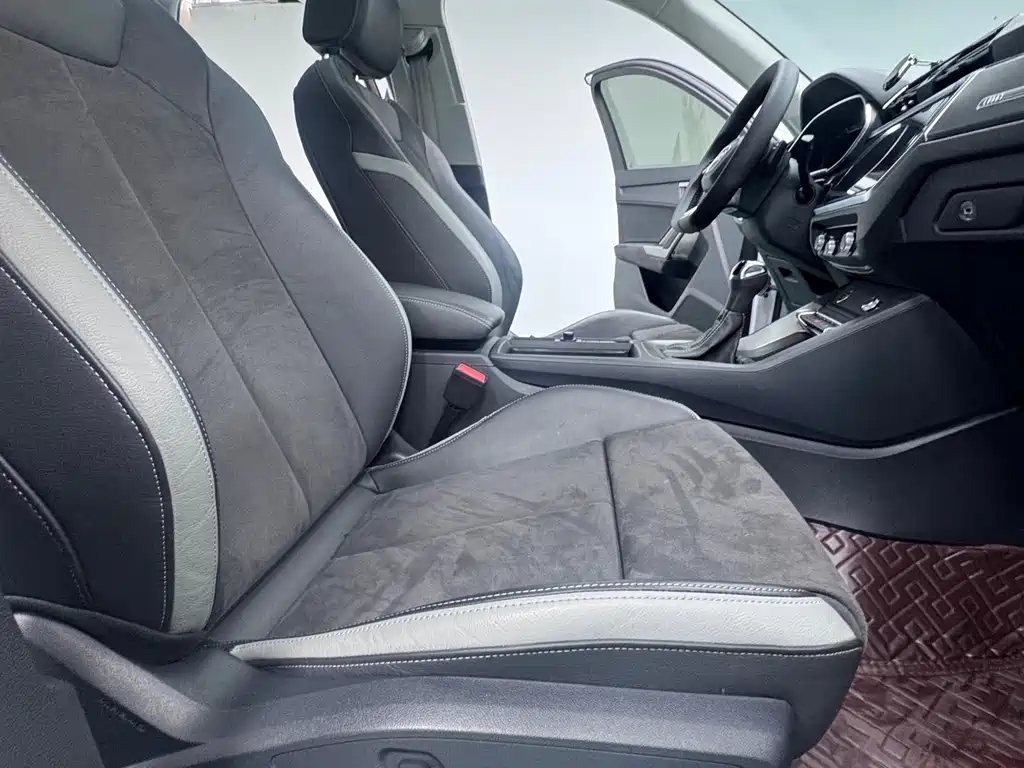 Audi Q3 2022 — фото 13