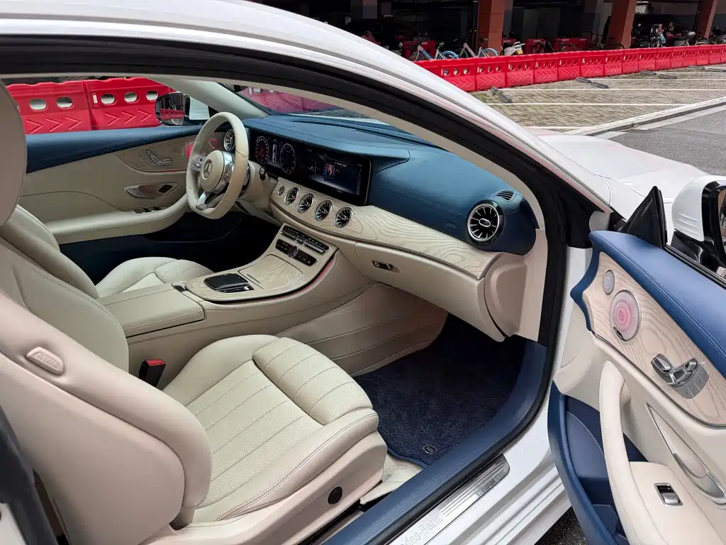 Mercedes-Benz E-Class 2020 — фото 10