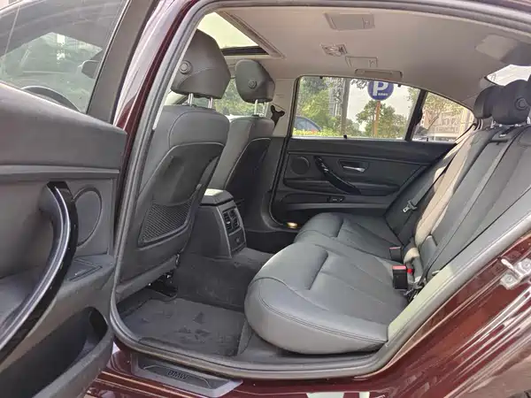 BMW 3 Series 2016