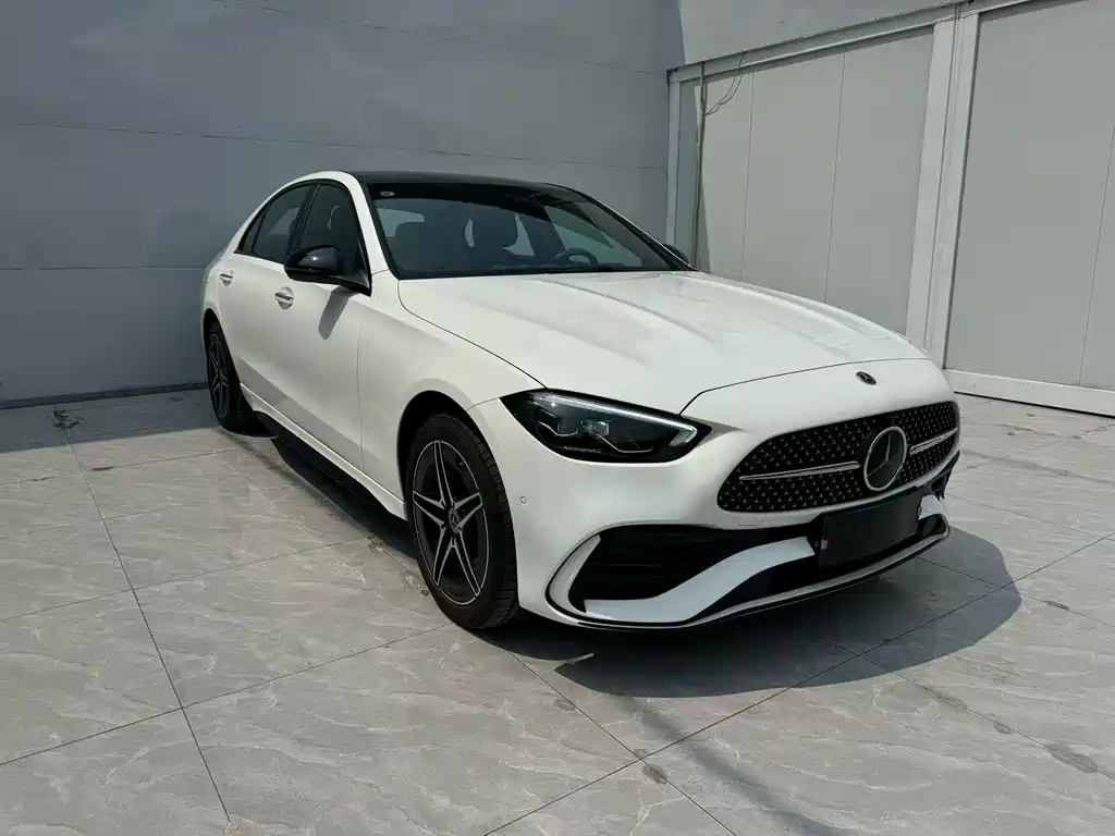 Mercedes-Benz C-Class 2024