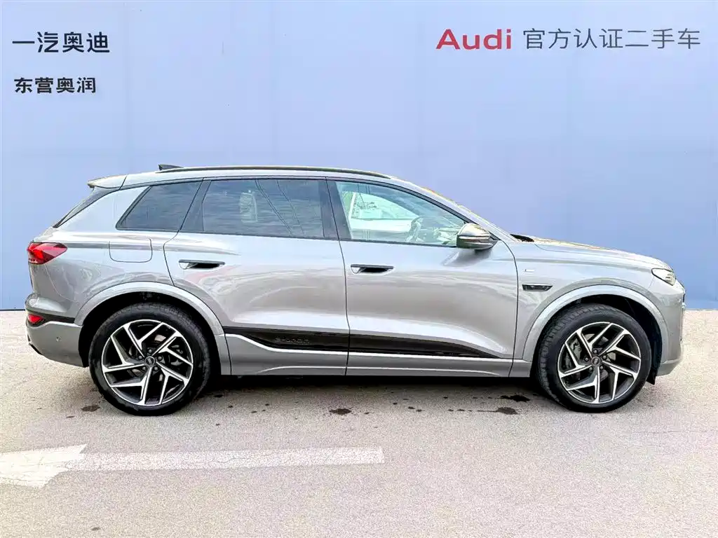 Audi Q6L e-tron 2025 — фото 7
